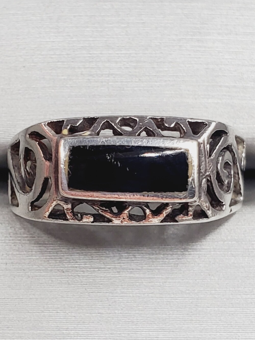 Black Onyx Scroll Band 925 Sterling Silver Vintage Ring